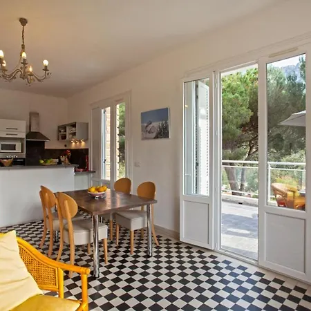 Kalliste Apartment *