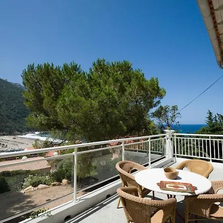 Kalliste Apartment *