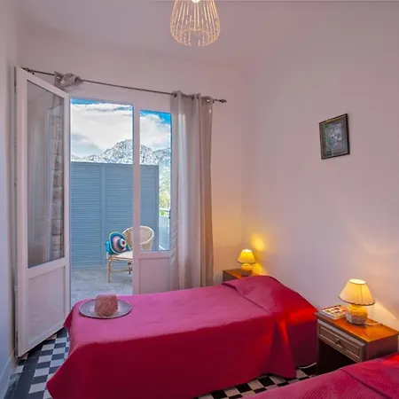 Apartment Kalliste *