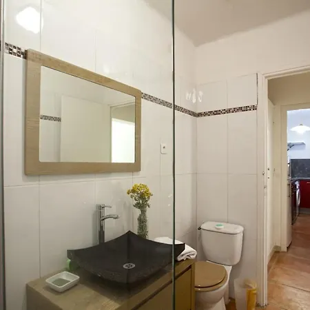 Apartment Kalliste *